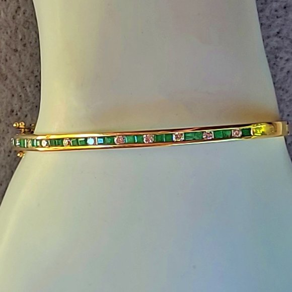 14K Gold Diamond and Emerald Bangle Bracelet - make an offer - Picture 4 of 15